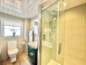 Photo 13- click for photo gallery